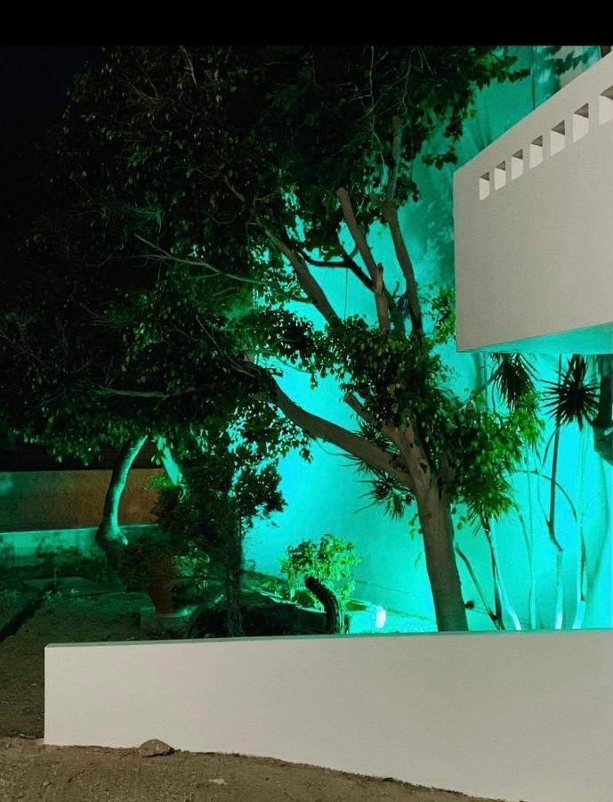 Angelica'S Deluxe Rooms In Adamas ภายนอก รูปภาพ