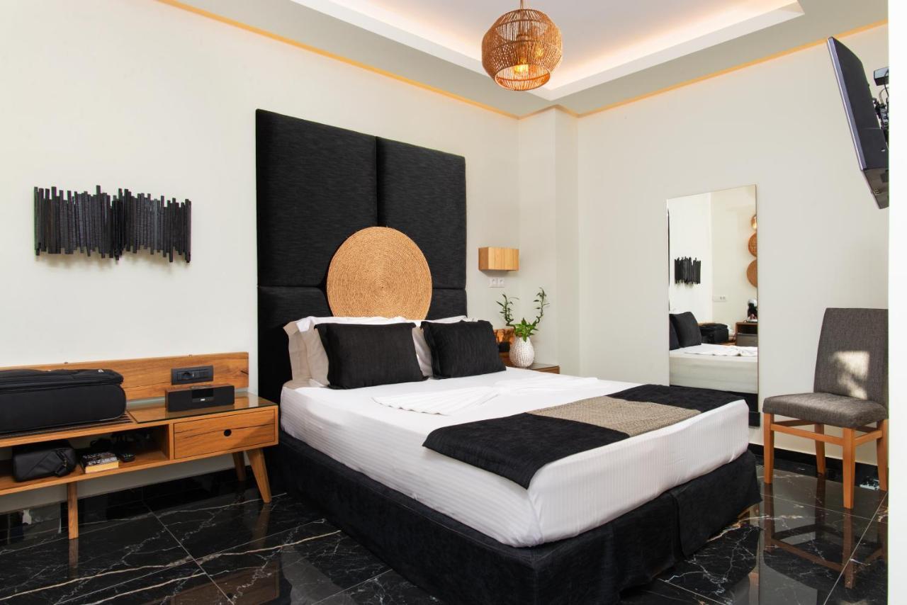 Angelica'S Deluxe Rooms In Adamas ภายนอก รูปภาพ