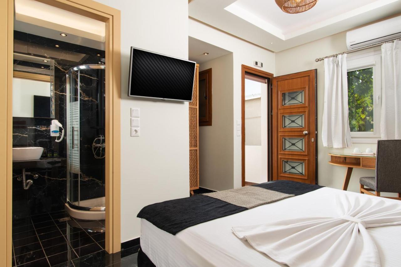 Angelica'S Deluxe Rooms In Adamas ภายนอก รูปภาพ